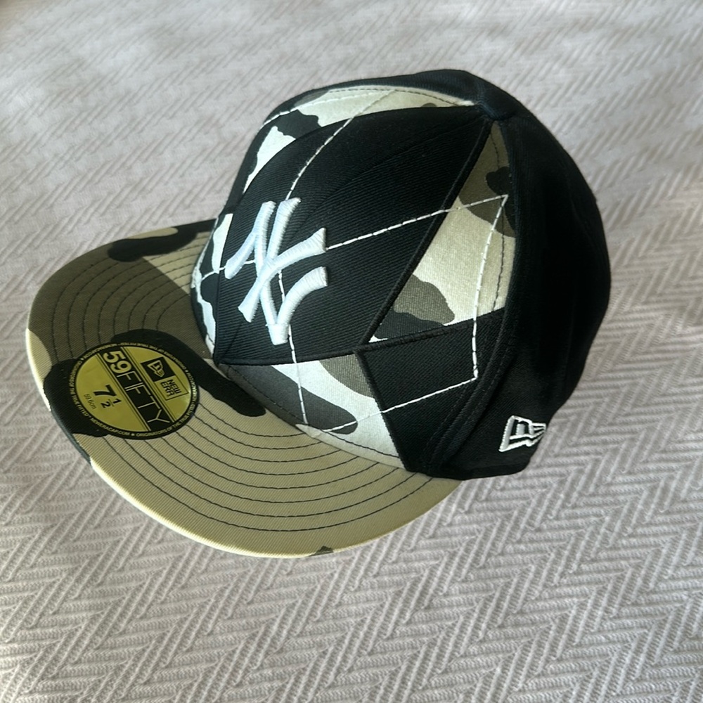 7 1/2 New York Yankees New Era Hat 2000s